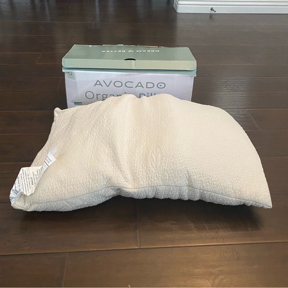 New with box Avacado Organic pillow size 19” * 29” - Picture 2 of 12